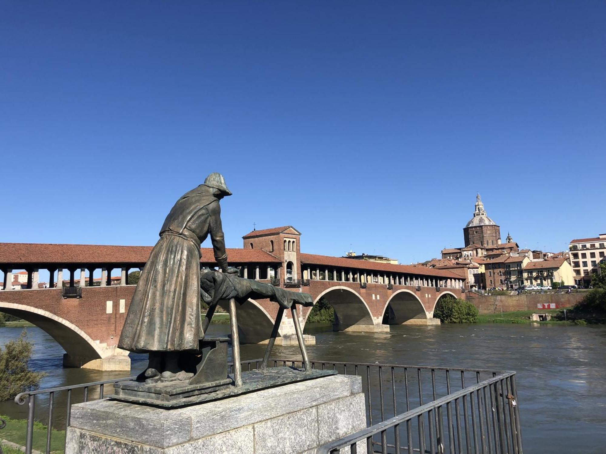 L' Appartamento Del Borgo - Parcheggio Riservato Pavia Exteriör bild