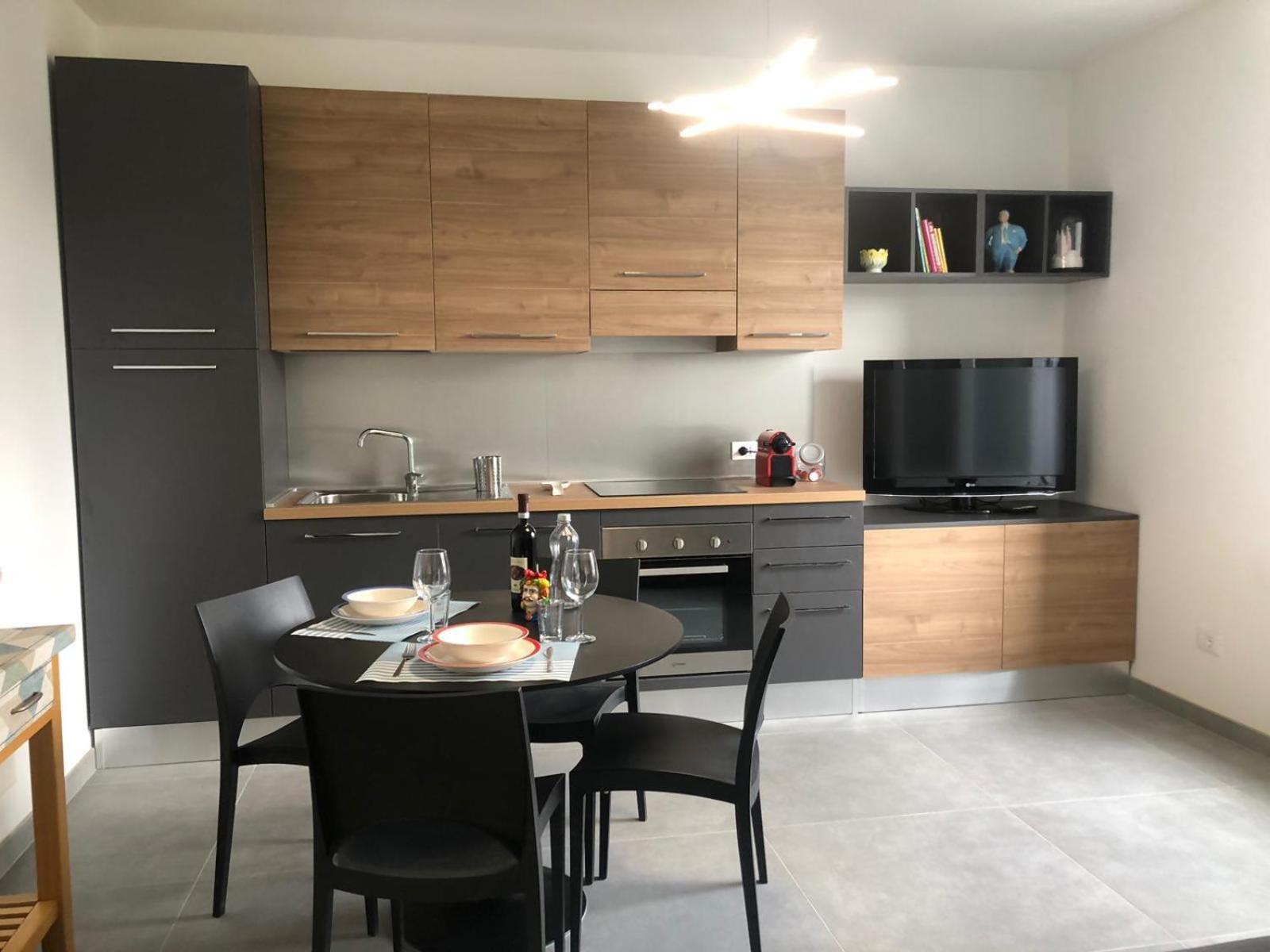 L' Appartamento Del Borgo - Parcheggio Riservato Pavia Exteriör bild